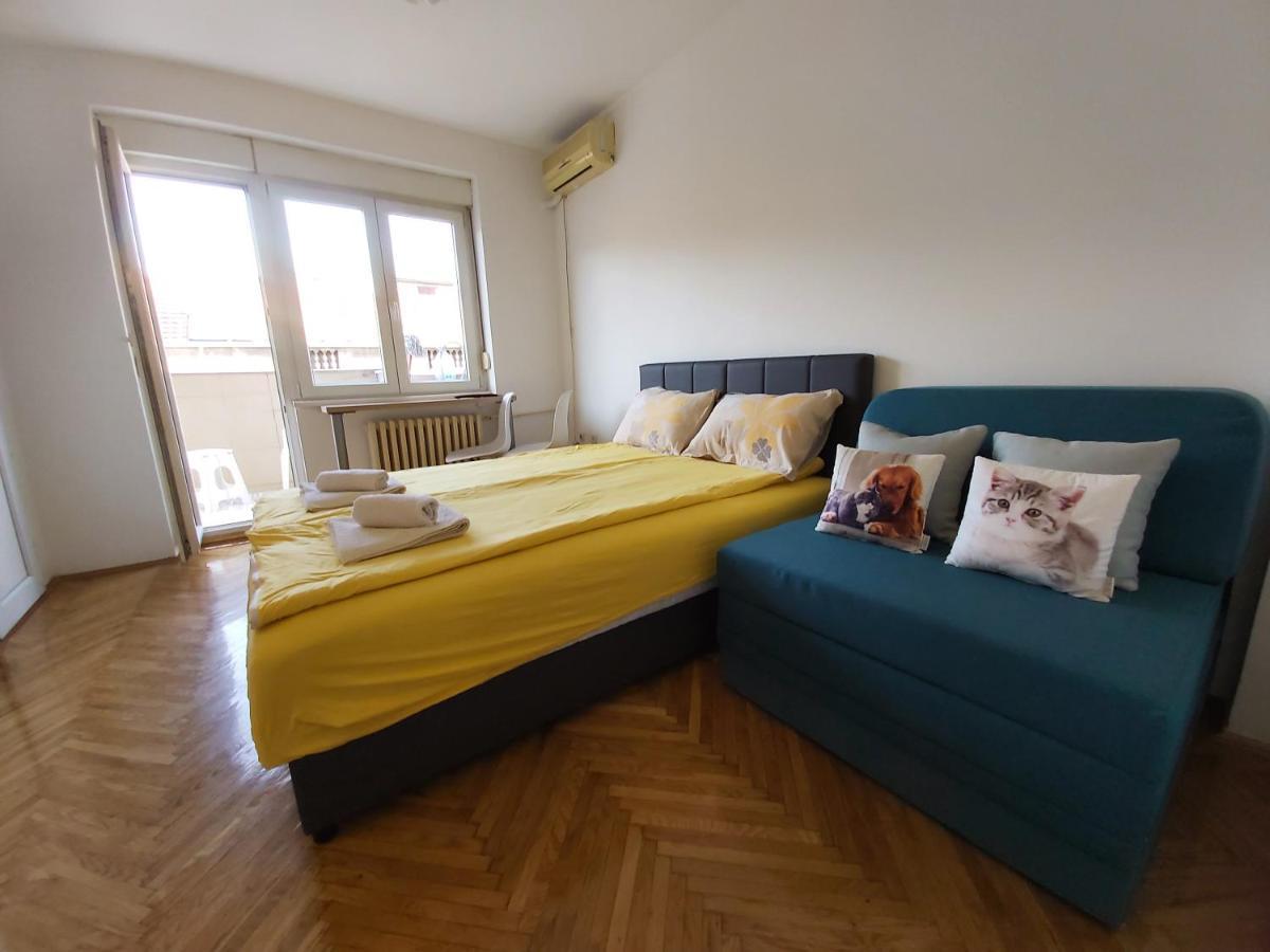 Studio 17 Belgrade Luaran gambar
